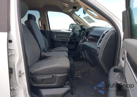 2019 Ram 2500 Big Horn 4X4 6'4 Box из США, поврежденный, VIN 3C6UR5DL3KG605645